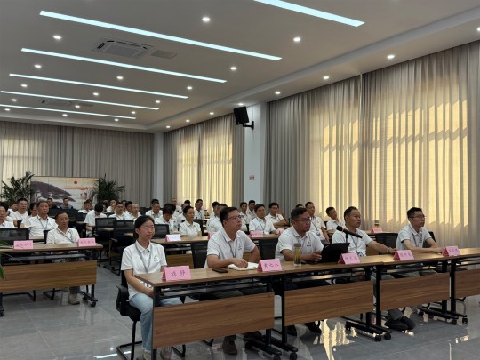 我司组织观看抗日战争